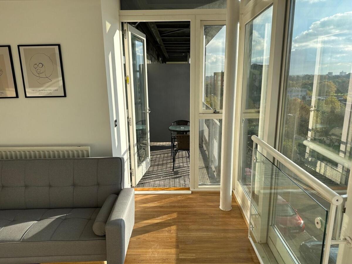Luxury 1 Bedroom Apartment - City Centre - Balcony - Near O2 Academy バーミンガム エクステリア 写真